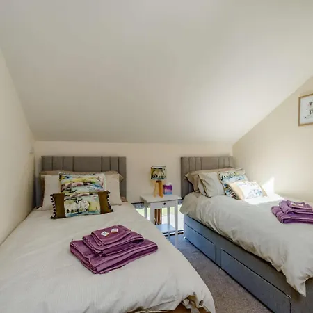 4 Bed In Maryport Oc-87097 * Mawbray