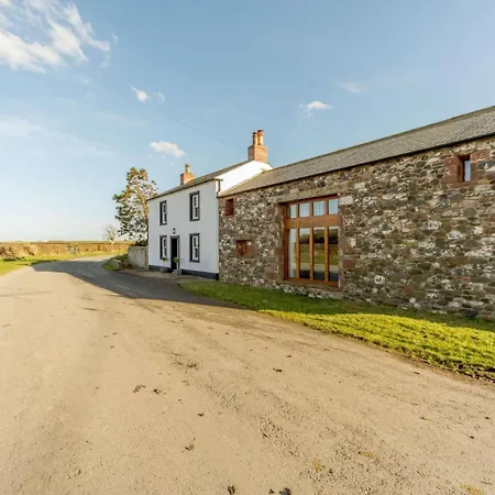 4 Bed In Maryport Oc-87097 * Mawbray